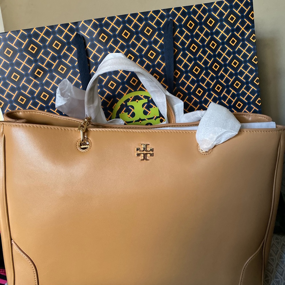 Brand new Tory Buch Large Tote